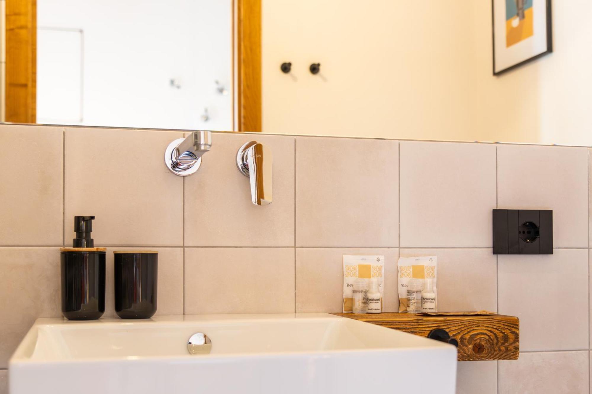 Iknos Accommodation Tortoli Ngoại thất bức ảnh